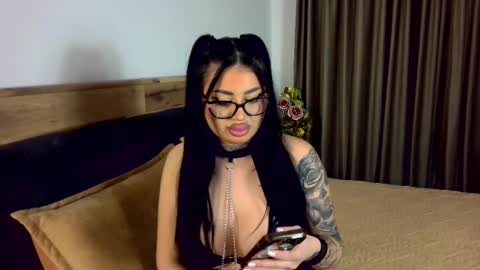 Shadow online show from January 17, 8:44 pm