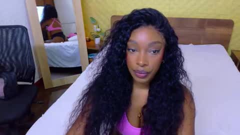 Catalina online show from February 10, 9:07 pm