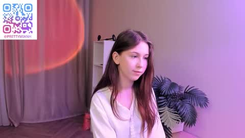 me name is Mia online show from February 13, 8:21 pm