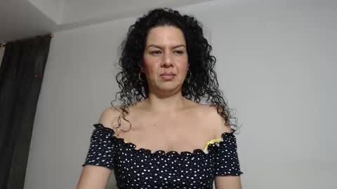 sharickleon11 online show from January 5, 11:52 pm