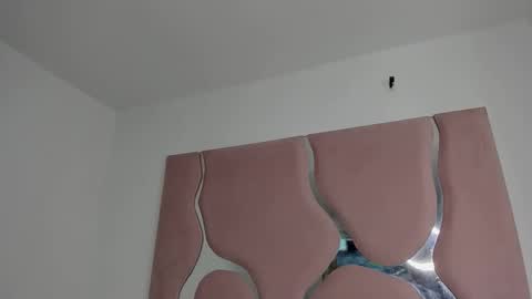 Sharith online show from June 1, 8:32 pm
