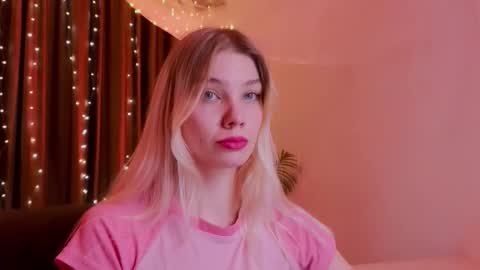 Candy online show from December 22, 1:36 pm