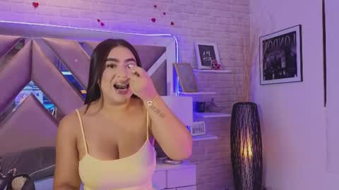 Sharon  online show from June 11, 4:15 pm