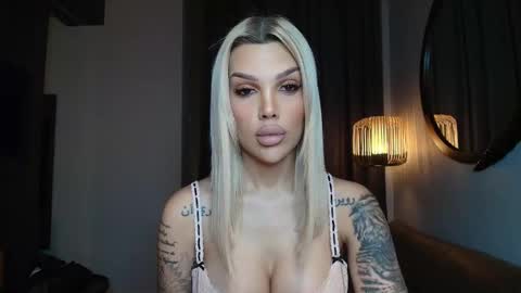 shayblonde online show from October 20, 7:06 pm