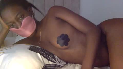 Shayla online show from November 20, 6:20 pm