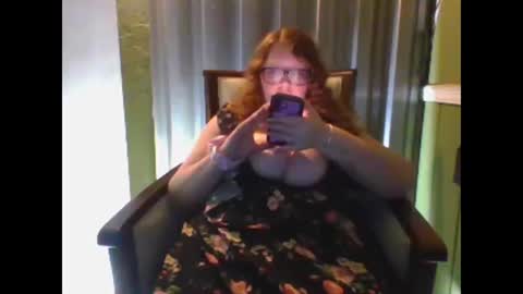 Red online show from December 21, 2:52 am