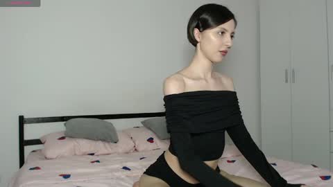 Shelly online show from May 14, 7:52 pm