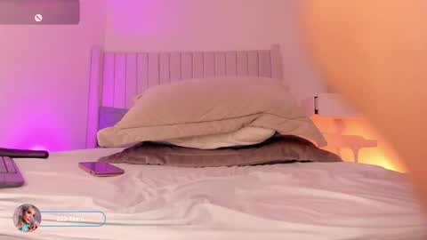 shelynna_azzul online show from February 7, 8:56 pm