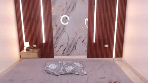 shena_nomy1 online show from February 3, 2:53 am