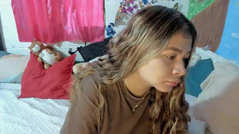  Maria Saenz online show from October 10, 11:48 am