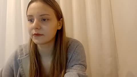 Lisa online show from February 18, 7:29 am