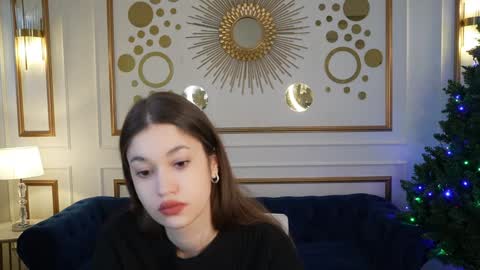 Sheryl online show from December 12, 12:22 pm