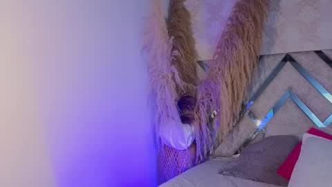 shimmer_lure online show from February 5, 8:23 pm