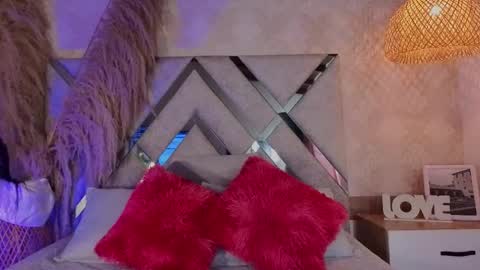 shimmer_lure online show from December 18, 9:41 pm