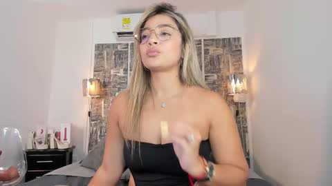 SHOFIA online show from September 17, 5:11 pm