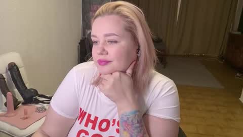 Mimi   online show from February 19, 11:54 am