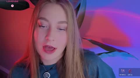 ShowmeYourfetish online show from May 28, 4:43 am