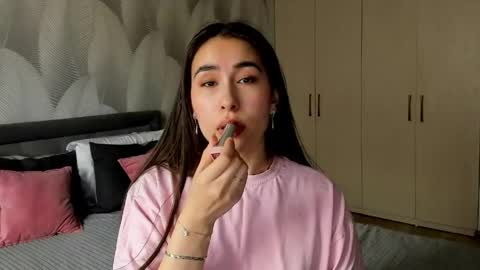 Mika online show from April 19, 3:50 am