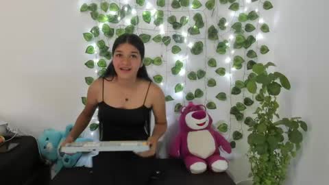 Canela online show from May 14, 1:50 pm