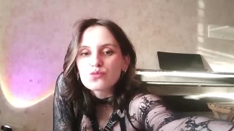 shy_miracle online show from June 26, 5:03 pm