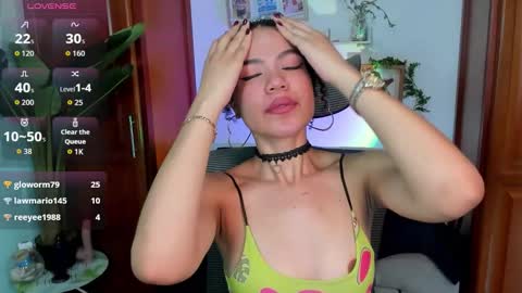 Vaiolet online show from February 28, 4:06 pm