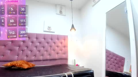 sienna_glow online show from September 15, 12:24 pm