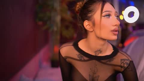 Sienna online show from November 11, 7:11 pm