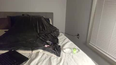 SilentSarah online show from December 22, 4:26 am