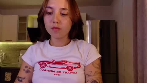 You fav Miss Si online show from September 16, 3:53 pm