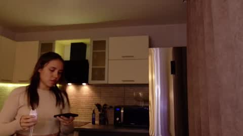 You fav Miss Si online show from September 30, 12:27 am