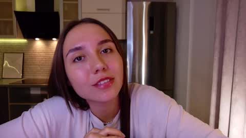 You fav Miss Si online show from September 21, 5:44 pm