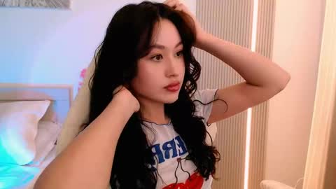 silk_ann online show from April 15, 9:21 am