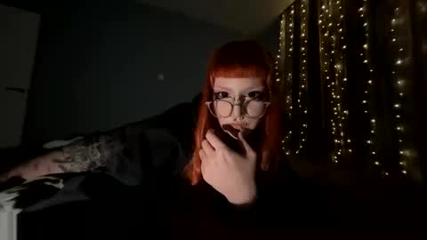 Mia online show from March 14, 11:17 pm