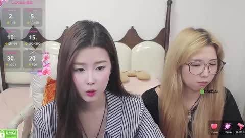 simonastephanie online show from November 9, 5:31 pm