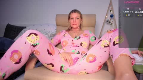 A present for me  online show from December 16, 2:47 am