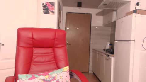 simyhvn online show from February 6, 8:18 am