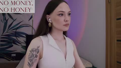 Goddess Sirena online show from May 19, 9:11 pm