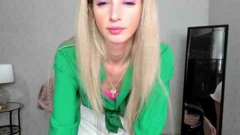 Skinnyladyy online show from February 9, 2:06 am