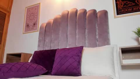 Sky Caroline online show from October 15, 10:23 pm