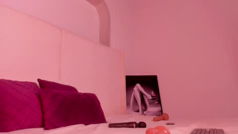 Sky Caroline online show from May 16, 12:24 am