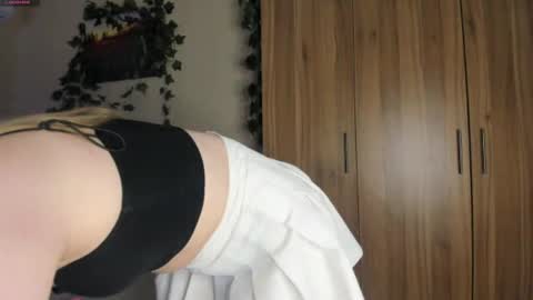 skyedavis online show from June 3, 2:07 pm