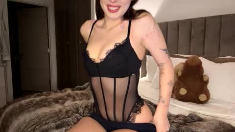 Skylar online show from January 8, 7:18 pm