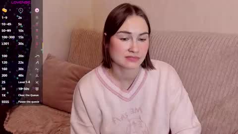 Alice online show from December 14, 8:03 pm