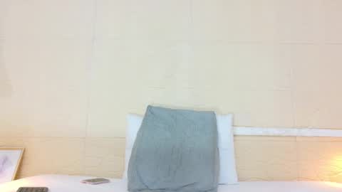 slim_chocobar18 online show from October 10, 3:17 pm