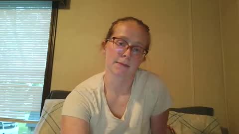 Slutty redhead3 online show from October 24, 10:39 pm