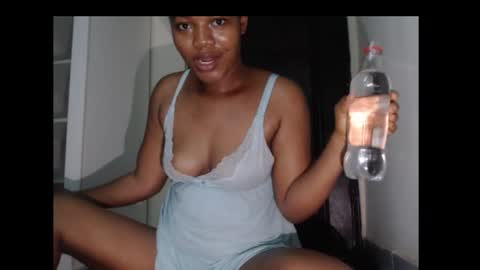 sluttyxxdrip online show from October 10, 9:31 pm