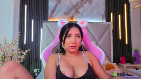 smile__1 online show from December 1, 5:37 pm