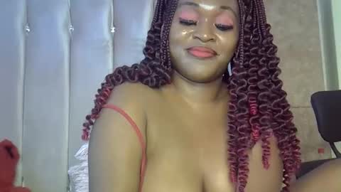 smiley_berry online show from October 18, 6:10 pm