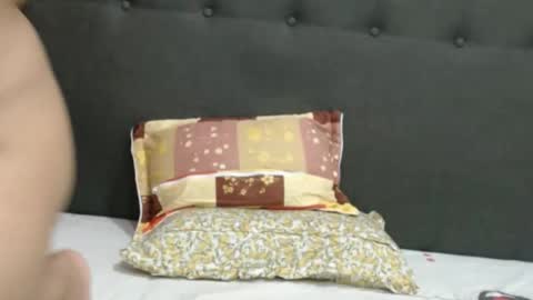 smilingbutt online show from May 16, 10:36 am