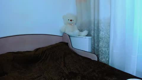 Sneja online show from October 6, 6:30 am